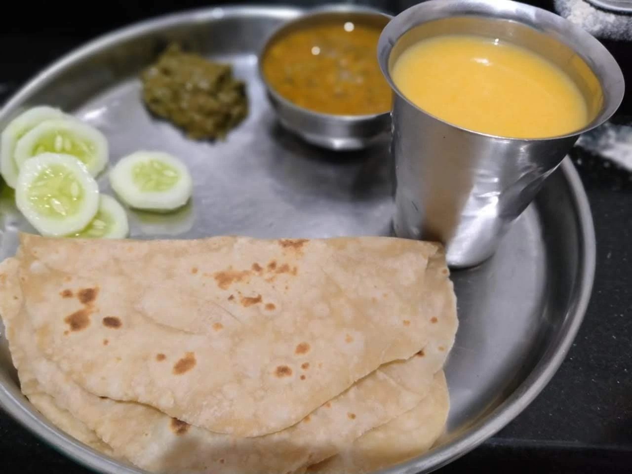 पौष्टिक भारतीय नाश्ते का उदाहरण